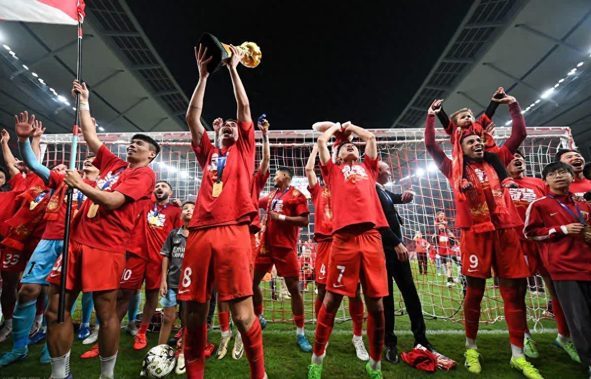 热门体育比赛中一支强劲的球队获得胜利的简单介绍 热门体育比赛中一支强劲的球队获得胜利的简单介绍