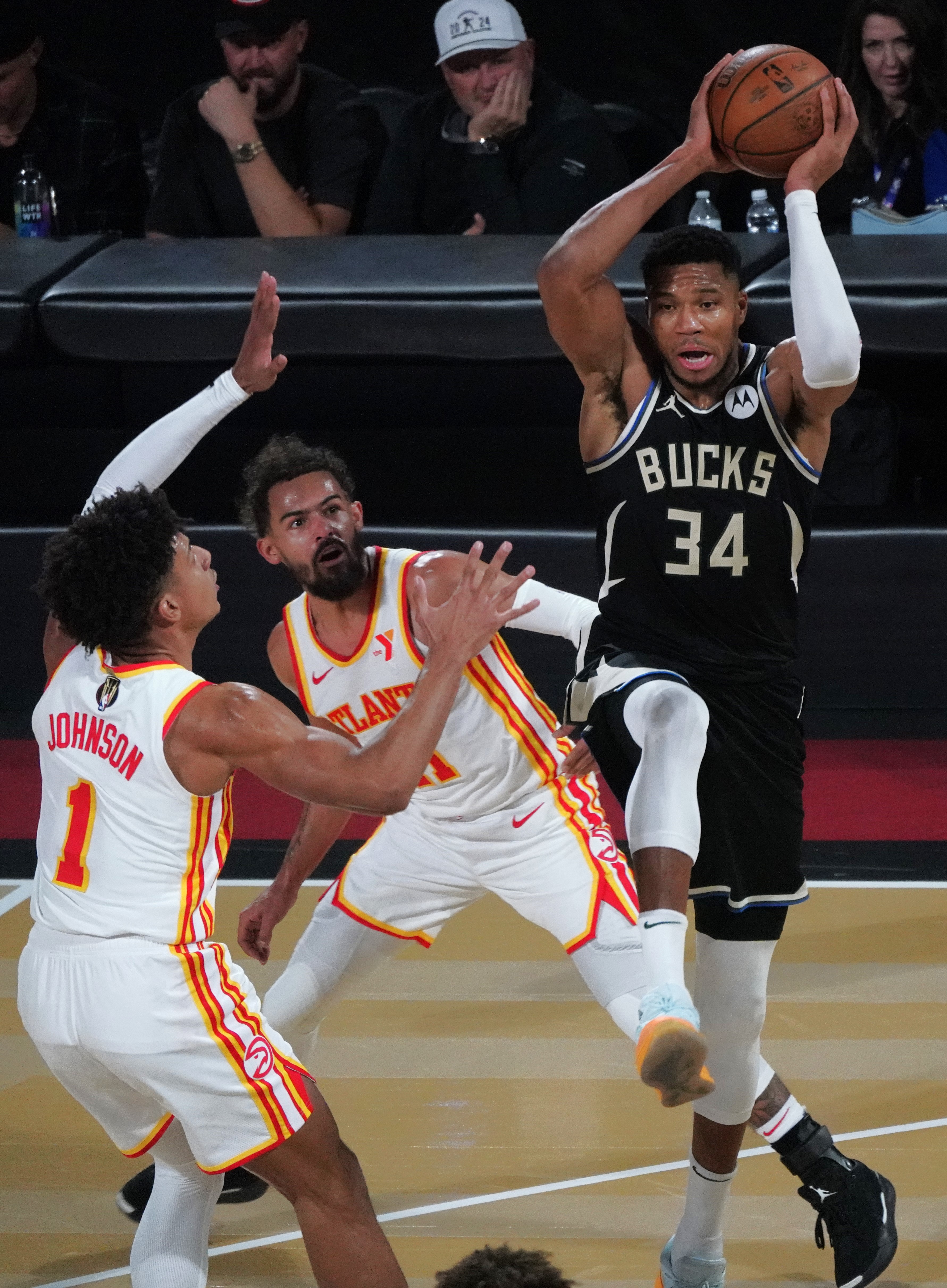 包含球员技术突破让对手束手无策的词条 包含球员技术突破让对手束手无策的词条