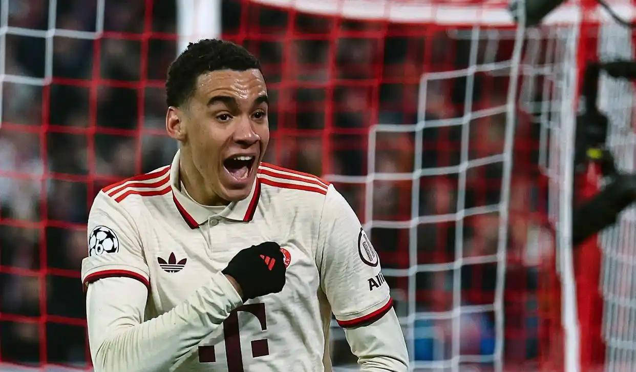 包含拜仁慕尼黑人士怒斥裁判,要求公正执法的词条 包含拜仁慕尼黑人士怒斥裁判,要求公正执法的词条