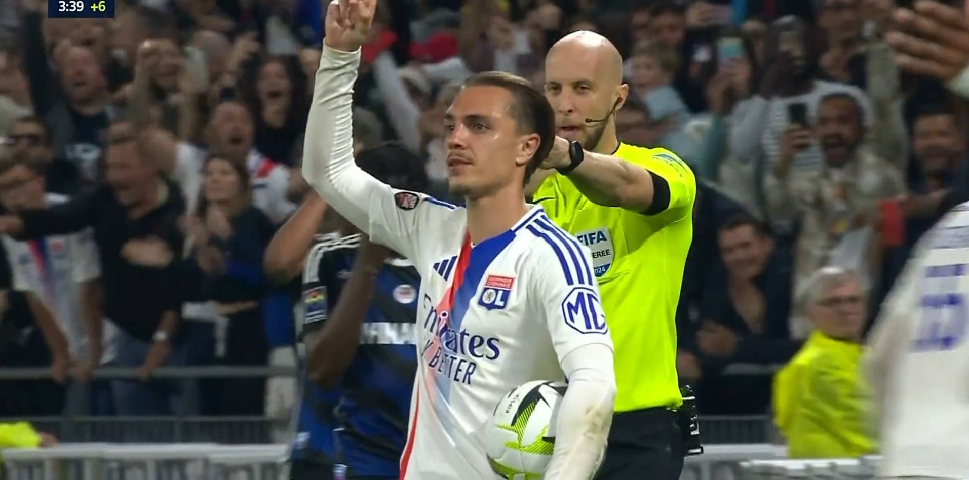 里昂客场击败对手,积分榜上升一位的简单介绍 里昂客场击败对手,积分榜上升一位的简单介绍