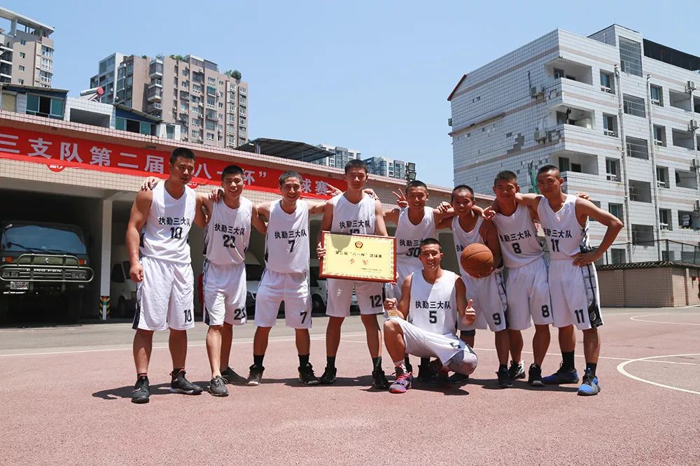 包含热血激烈对决,球场上掀起高潮的词条 包含热血激烈对决,球场上掀起高潮的词条