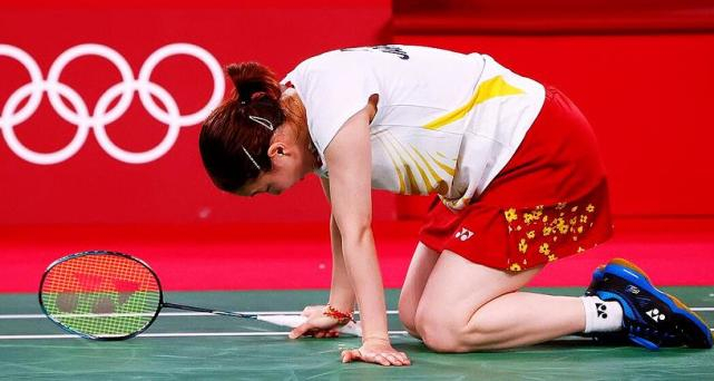 包含日本队逆转中国队，黄鸭组合关键制胜的词条