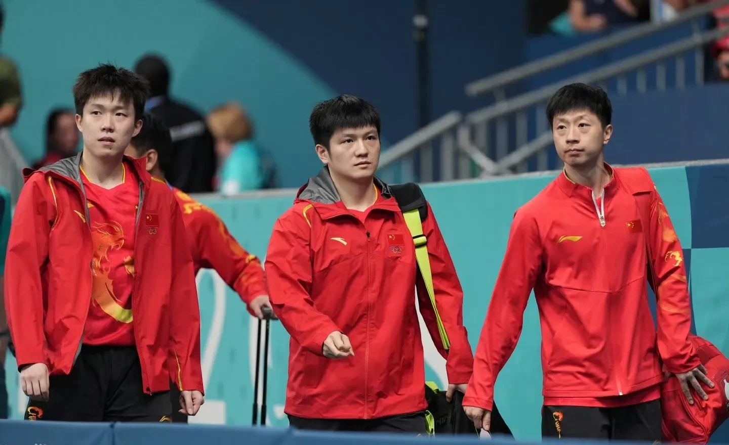 瑞典队完胜法国队，马龙统治全场