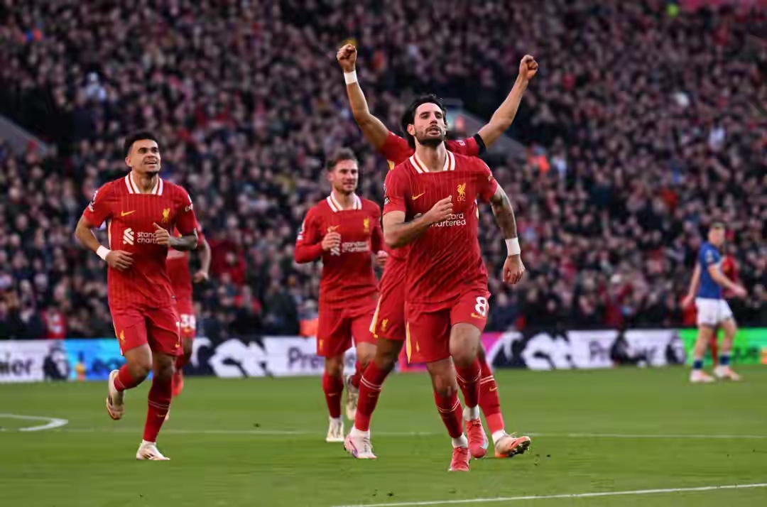 雷火电竞入驻-利物浦客场战胜诺里奇，扩大领先优势