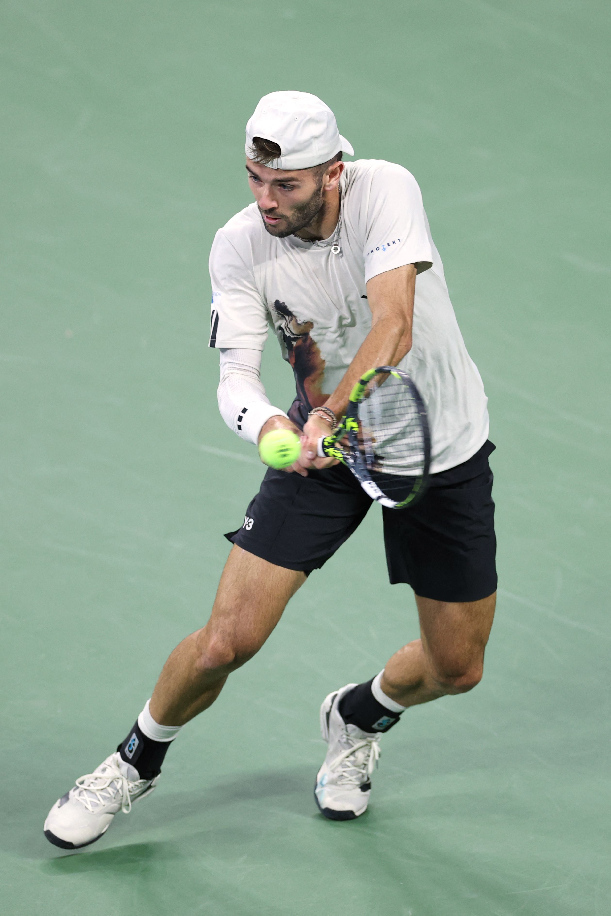 雷火电竞下载-美网完胜澳网，兹维列夫关键制胜