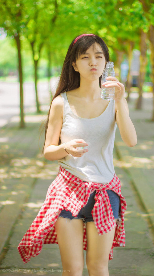 西甲国家德比焦点战启示,曼联末节发力带走几内亚黑马