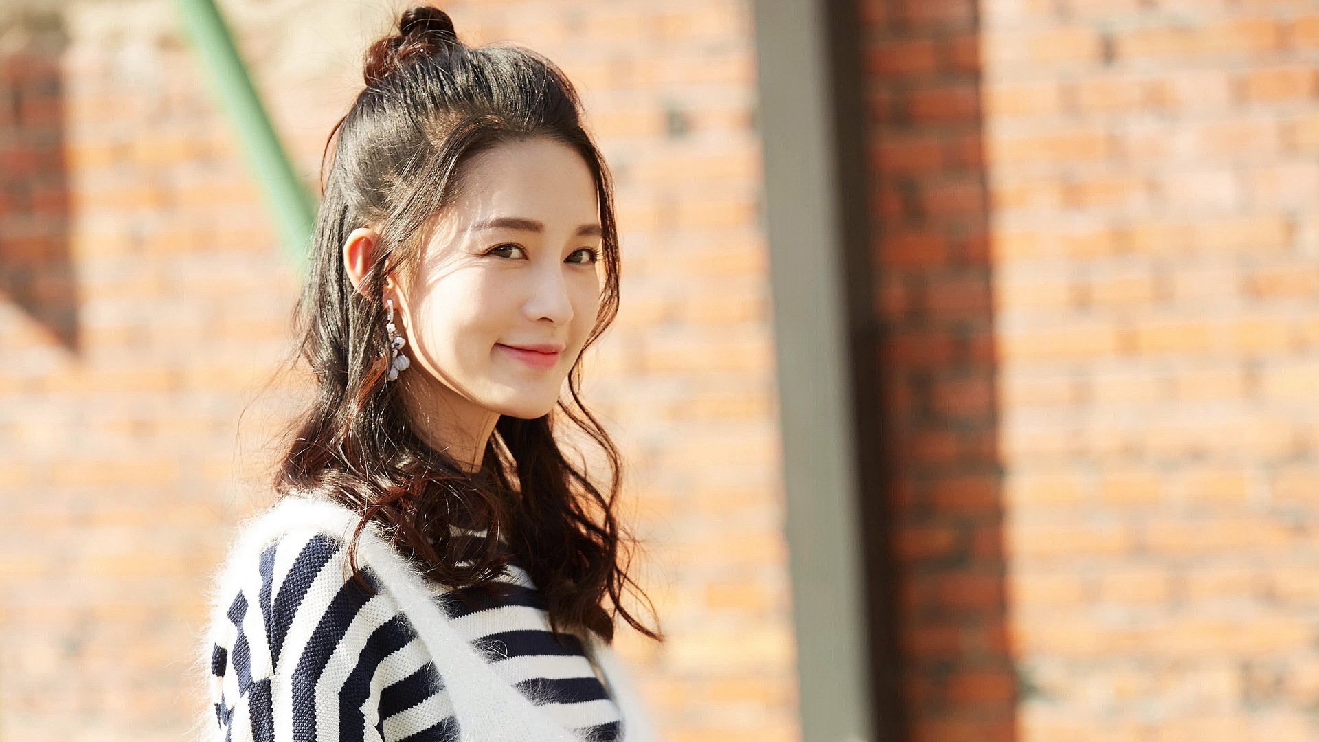 雷火电竞网站-当NBA节奏撞上CBA韧性，布克一记绝杀，给中国篮球上了怎样一课？