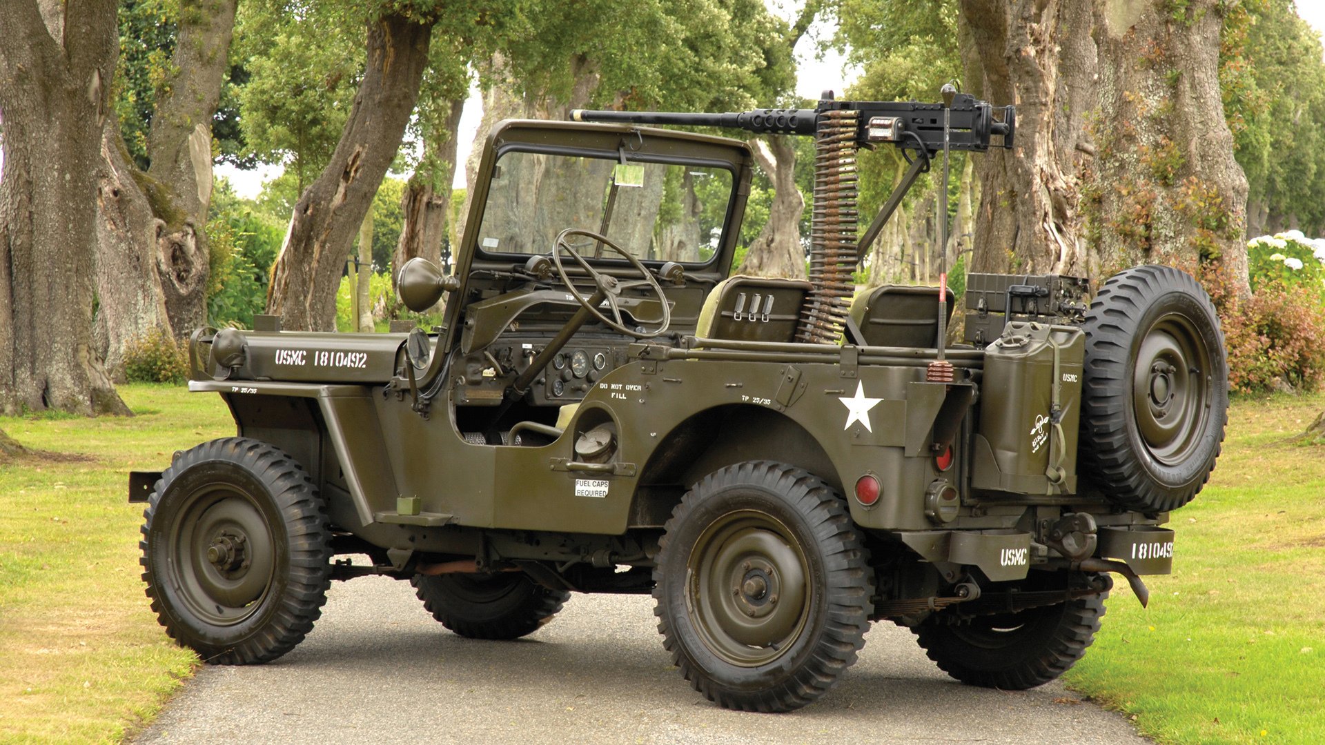 雷火电竞亚洲先驱-铁闸与飞翼的协奏曲，阿什拉夫化身关键先生，助拜仁强势制霸贝蒂斯