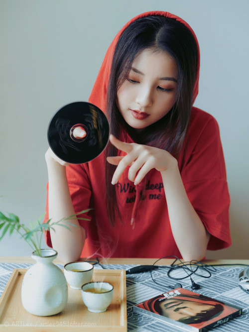 当橙色郁金香提前绽放，平行时空中的蒂亚戈与墨西哥之殇