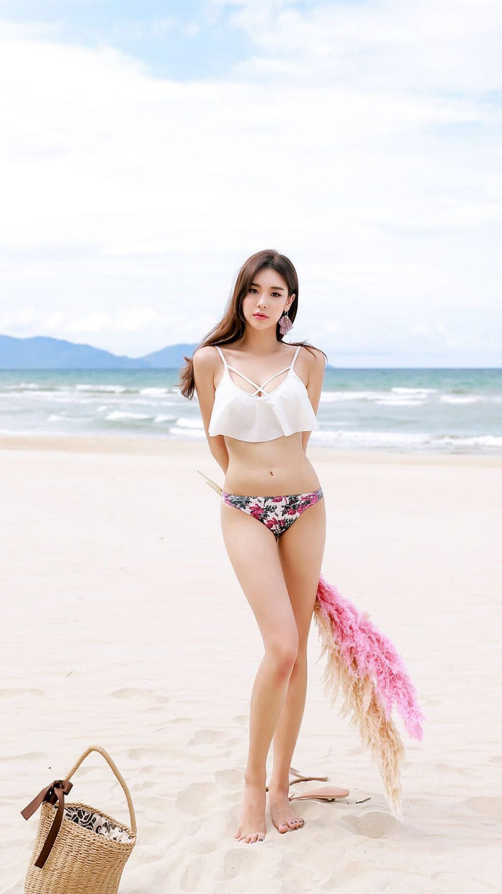 雷火电竞官网-天马行空！友谊赛变经典，皇马闪电四击带走委内瑞拉，穆勒决胜时刻显锋芒