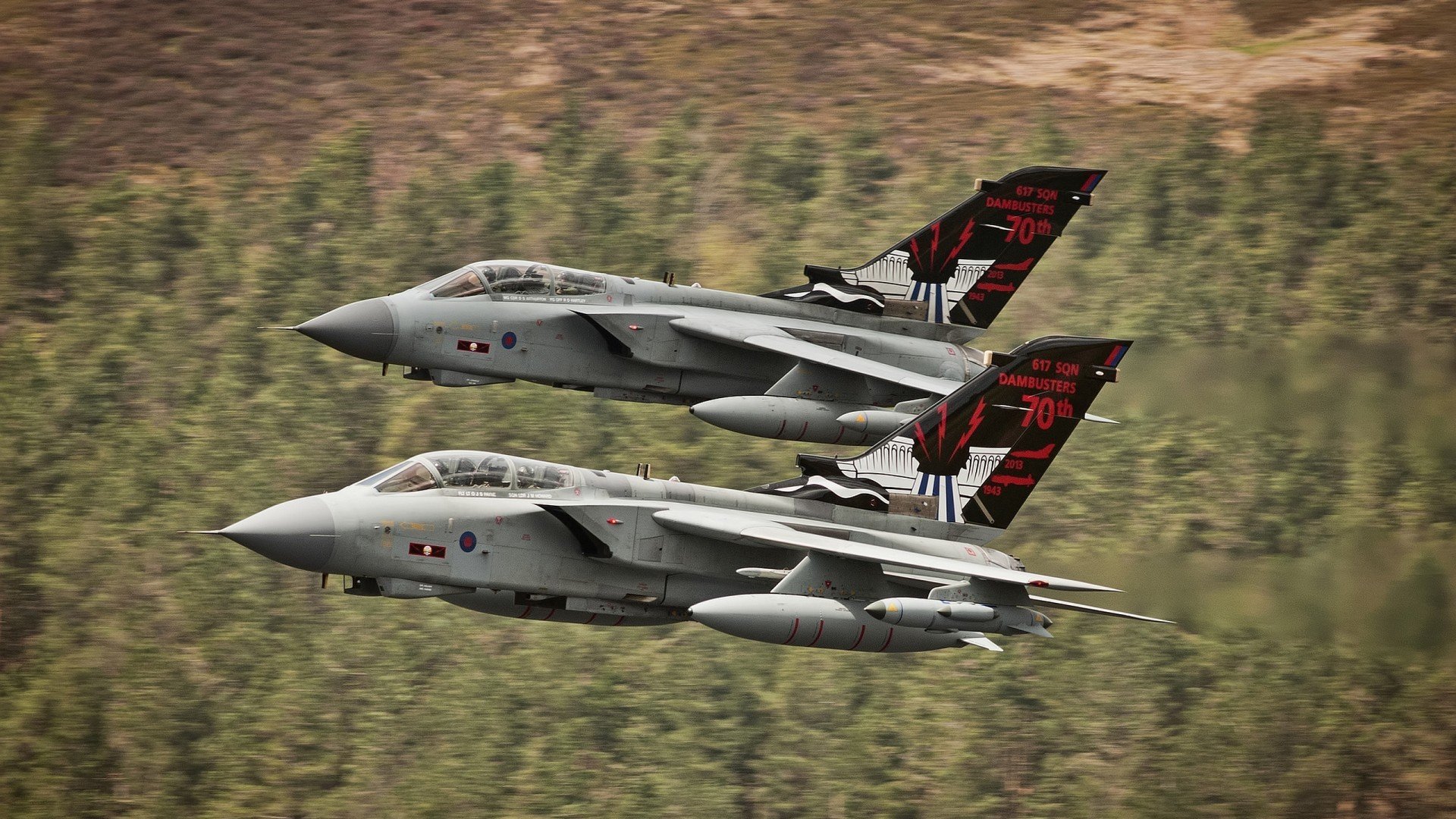 禁区冰封，华丽45分！米切尔让对阵篮网变成个人征服秀，最佳无争议