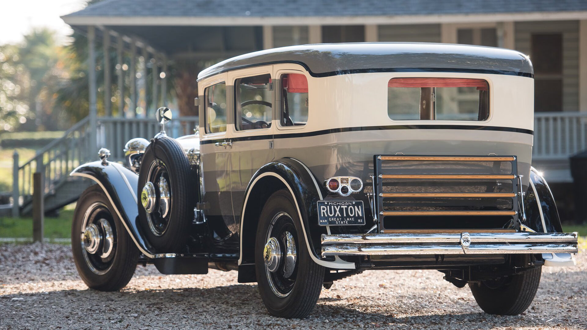 雷火电竞官网-当库里身披猛龙战袍，一场国际赛场的非正常英雄叙事