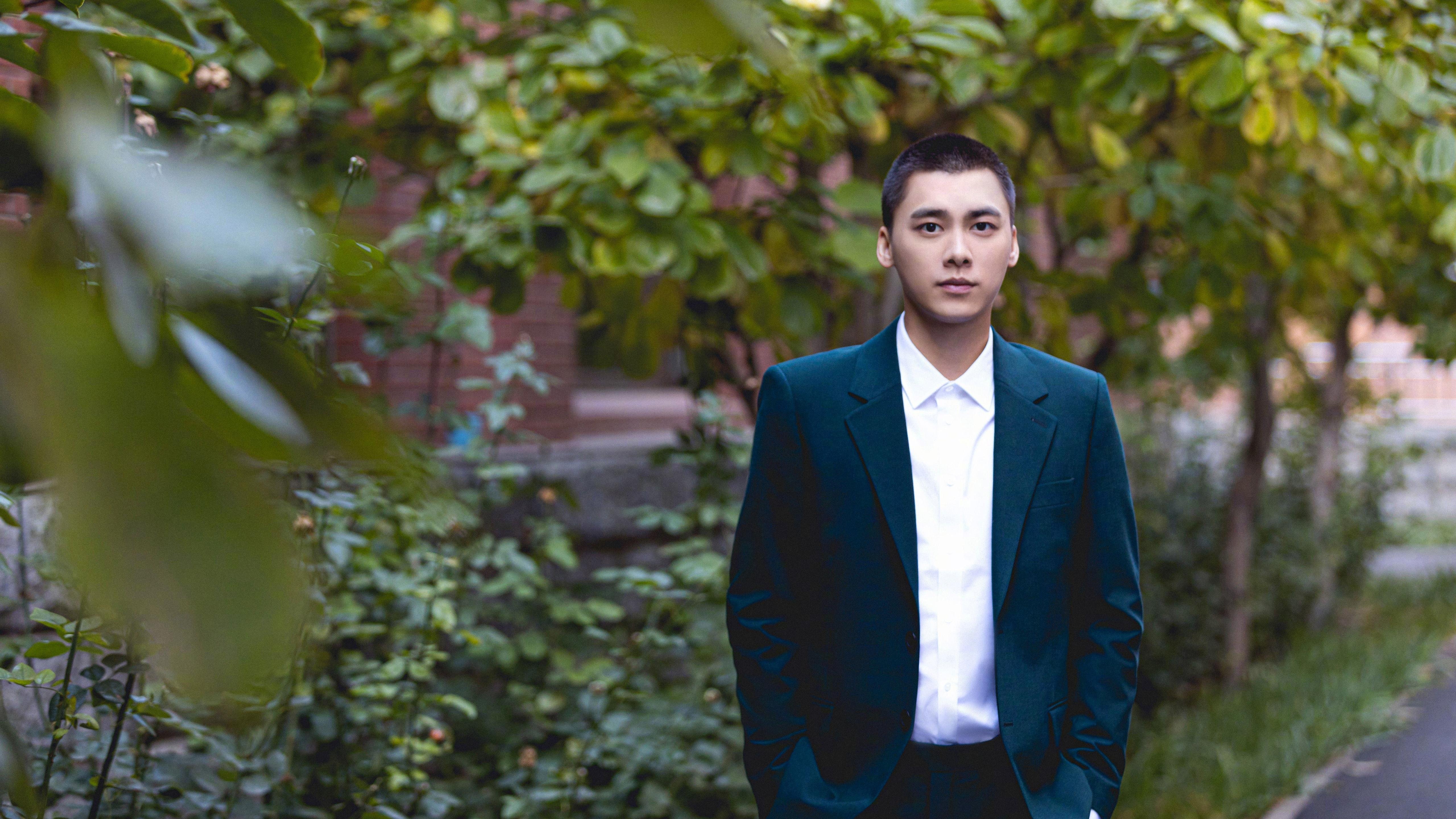这是一篇为您定制的文章，标题结合了预判性与文学性，内容围绕唯一性展开—强调这场比赛在小组出线、球星个人表演以及战术博弈上的不可复制性
