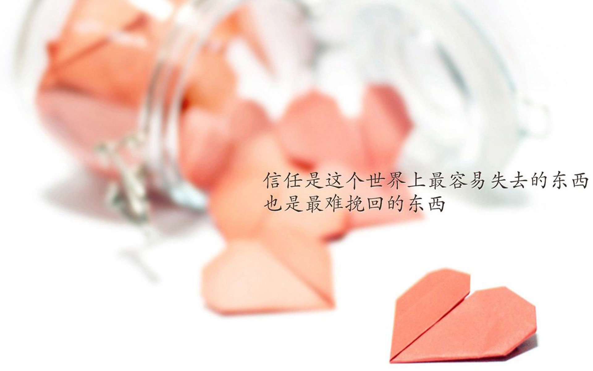 这是一篇为您定制的文章。文章标题采用了主标题+副标题的结构,既能体现足球比赛的张力,又能突出唯一性和关键时刻的稀缺感